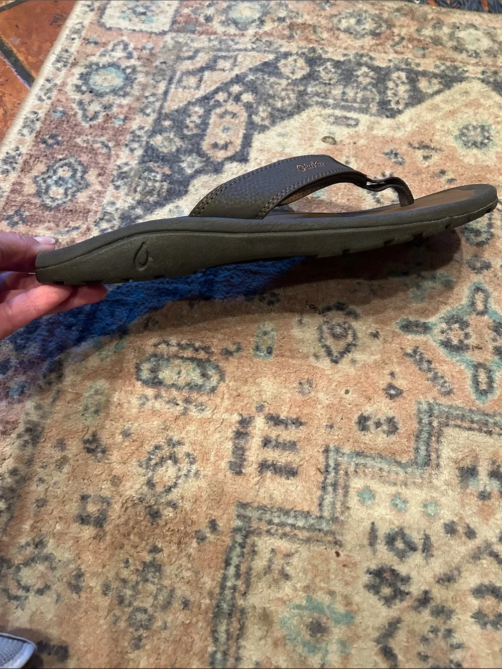 OluKai Men’s Dark Brown Leather Thong Sandals - Picture 9 of 11